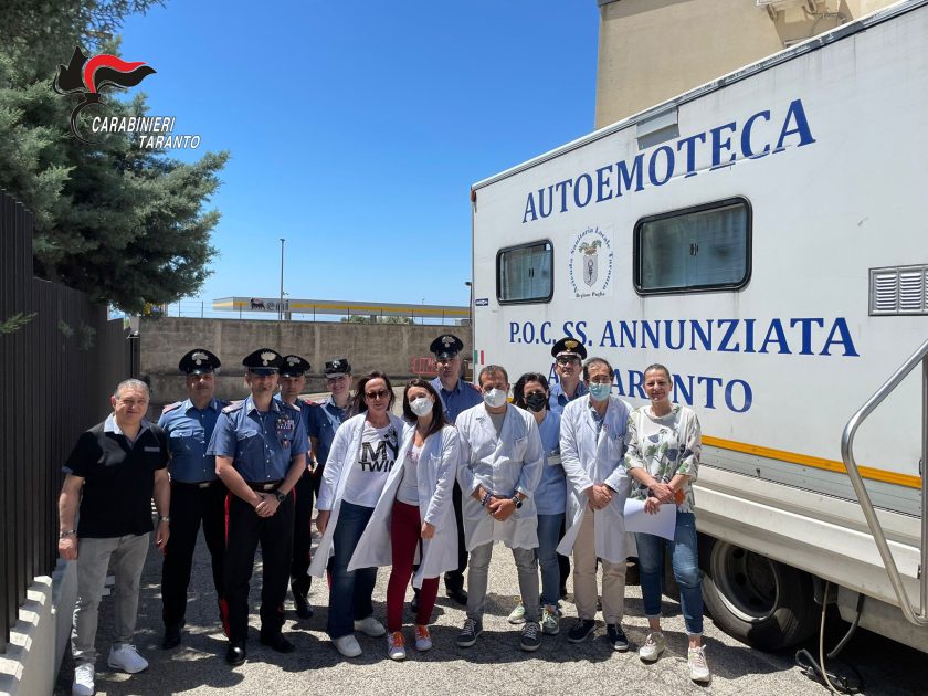 Massafra, i carabinieri della Compagnia massafrese donano in sangue