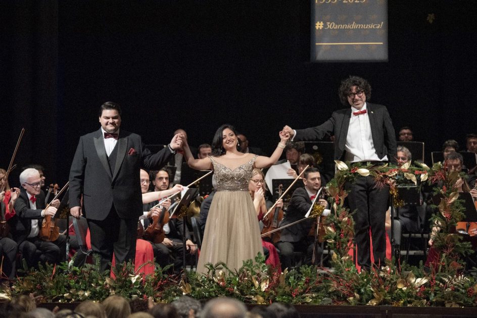 Capodanno 2023 nel Teatro comunale Fusco, di Taranto, con l’Orchestra della Magna Grecia