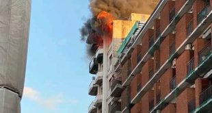 In fiamme appartamento nel centro di Taranto in piazza Carmine